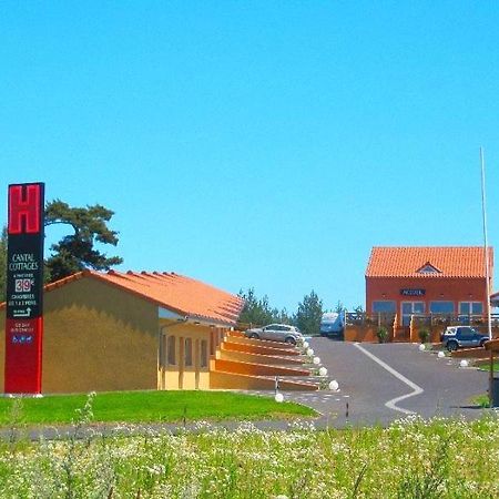 Hotel Cantal Cottages Saint-Georges  Екстер'єр фото