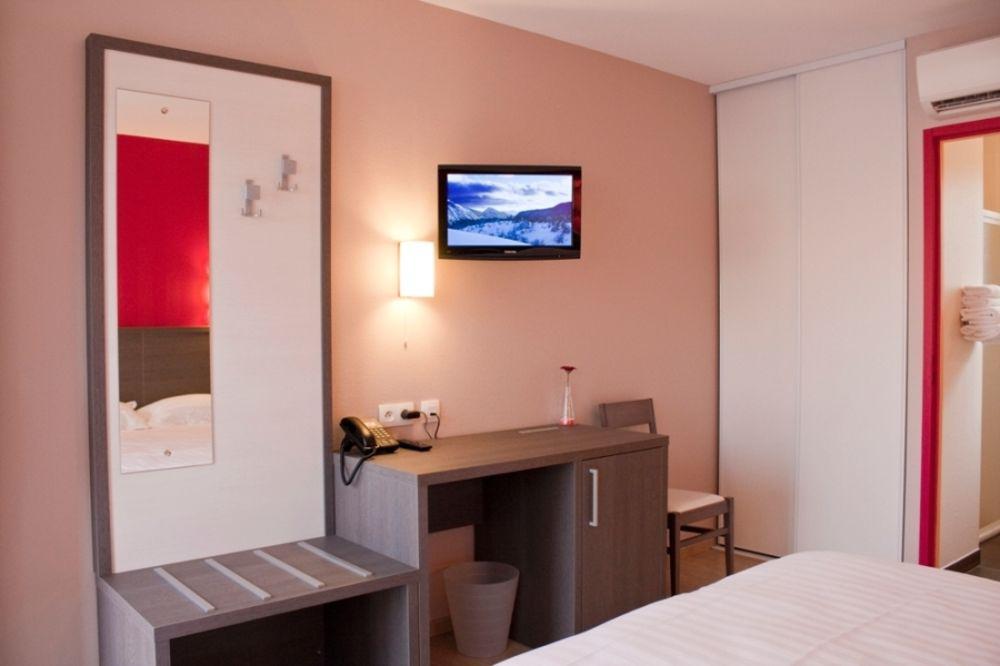 Hotel Cantal Cottages Saint-Georges  Екстер'єр фото