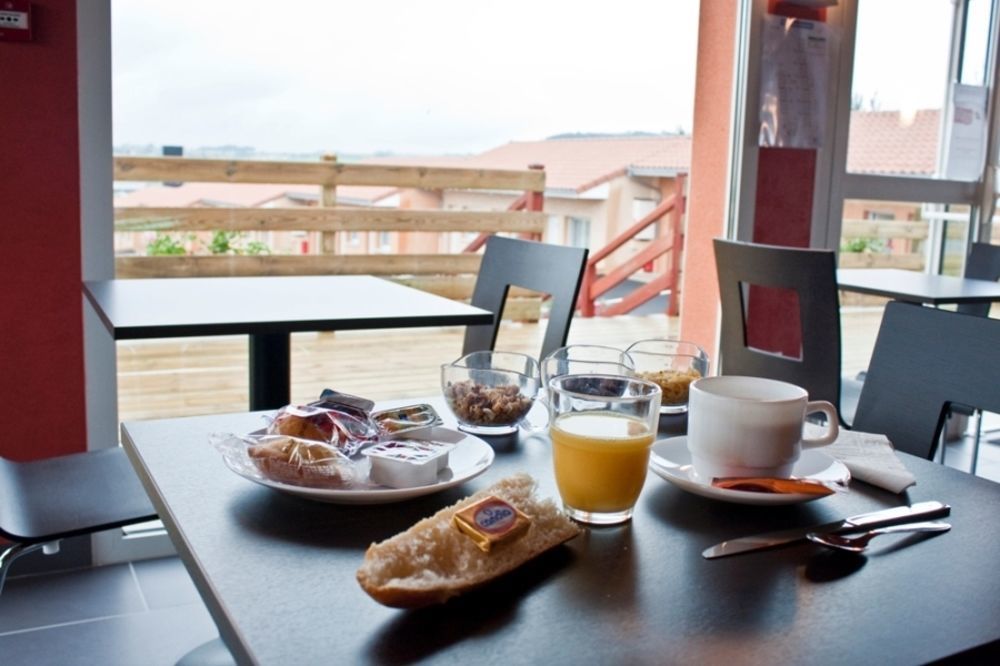 Hotel Cantal Cottages Saint-Georges  Екстер'єр фото