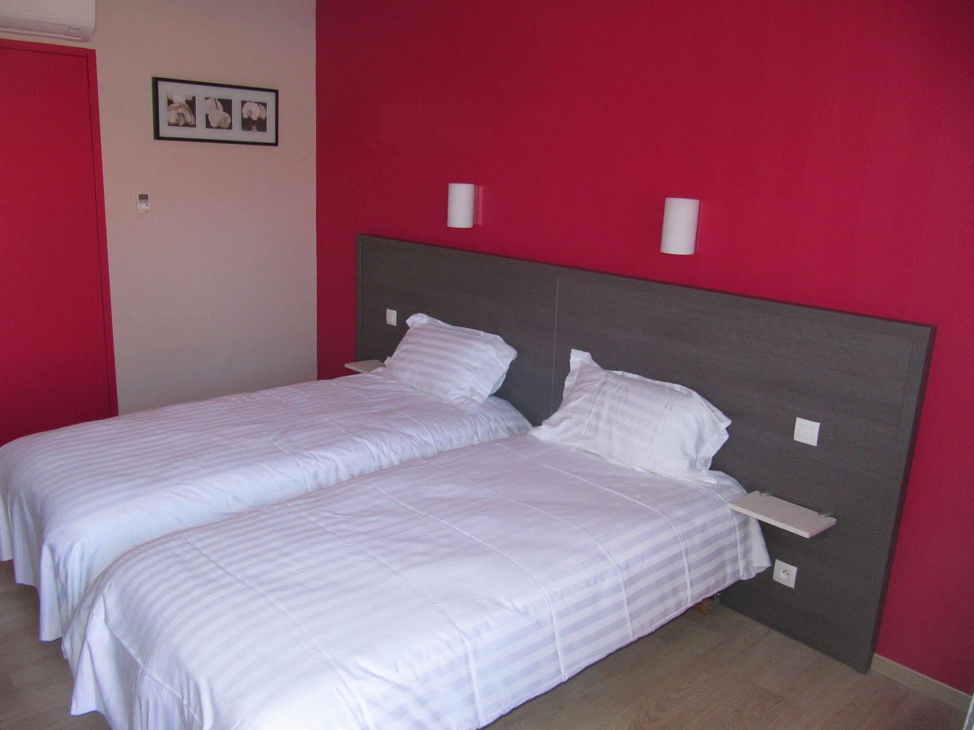 Hotel Cantal Cottages Saint-Georges  Екстер'єр фото