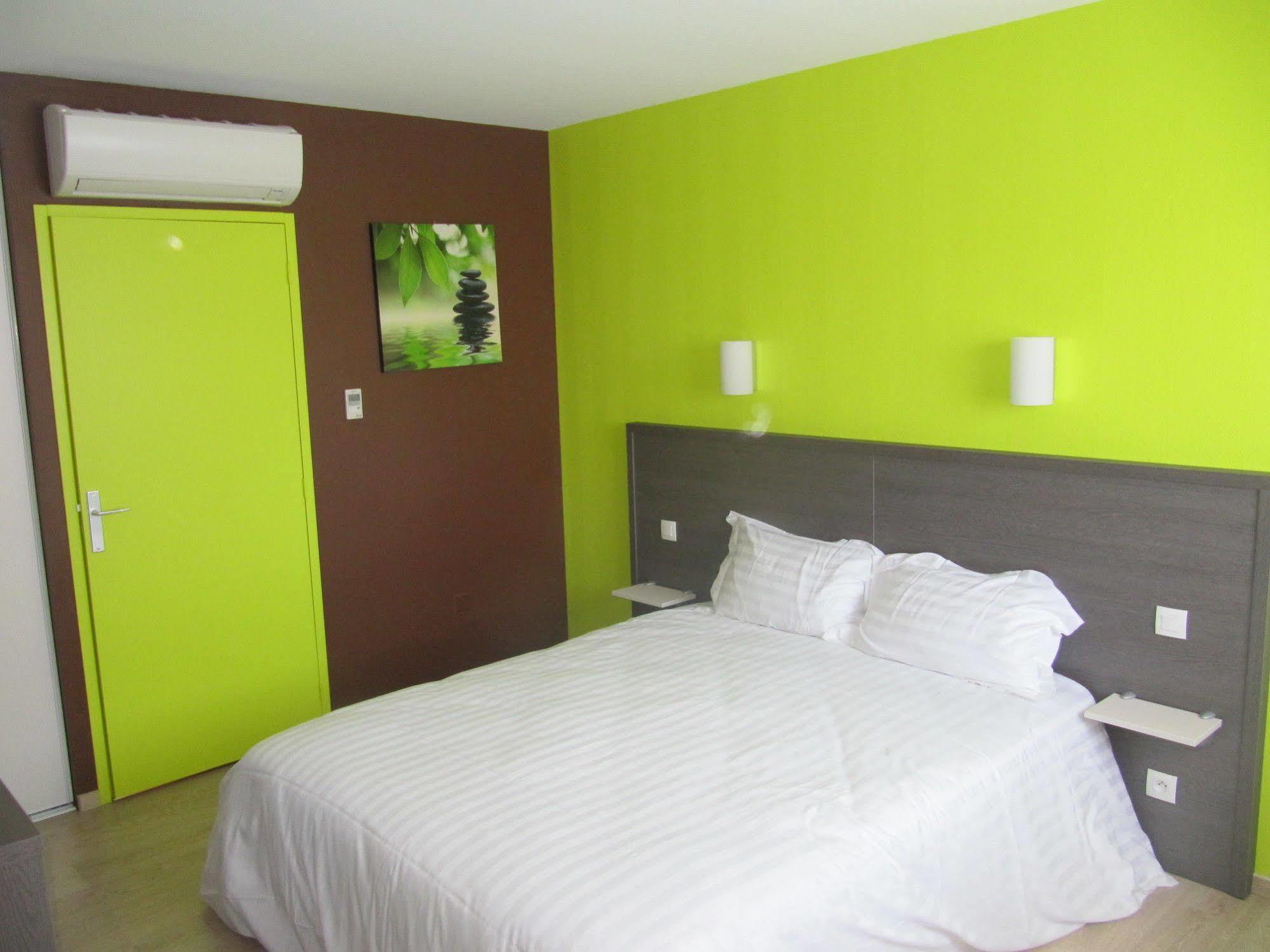 Hotel Cantal Cottages Saint-Georges  Екстер'єр фото